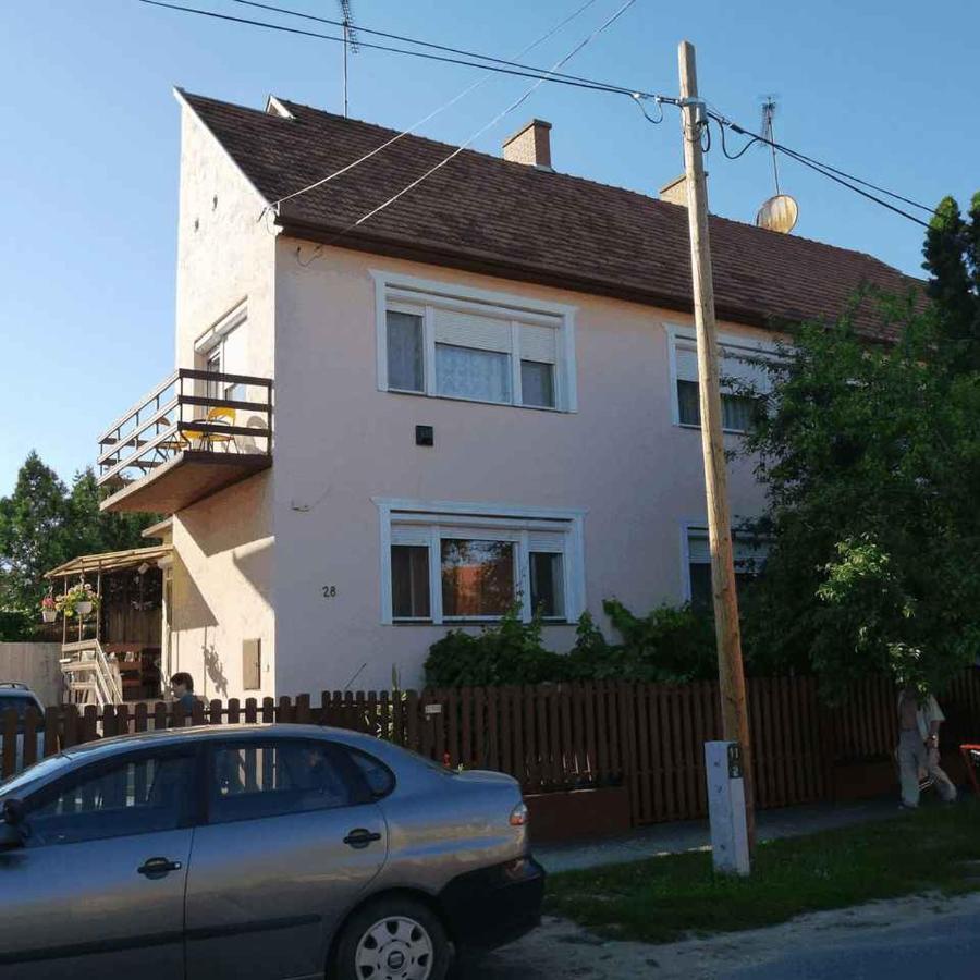Апартаменты Erdei Vendeghaz Хайдусобосло Экстерьер фото